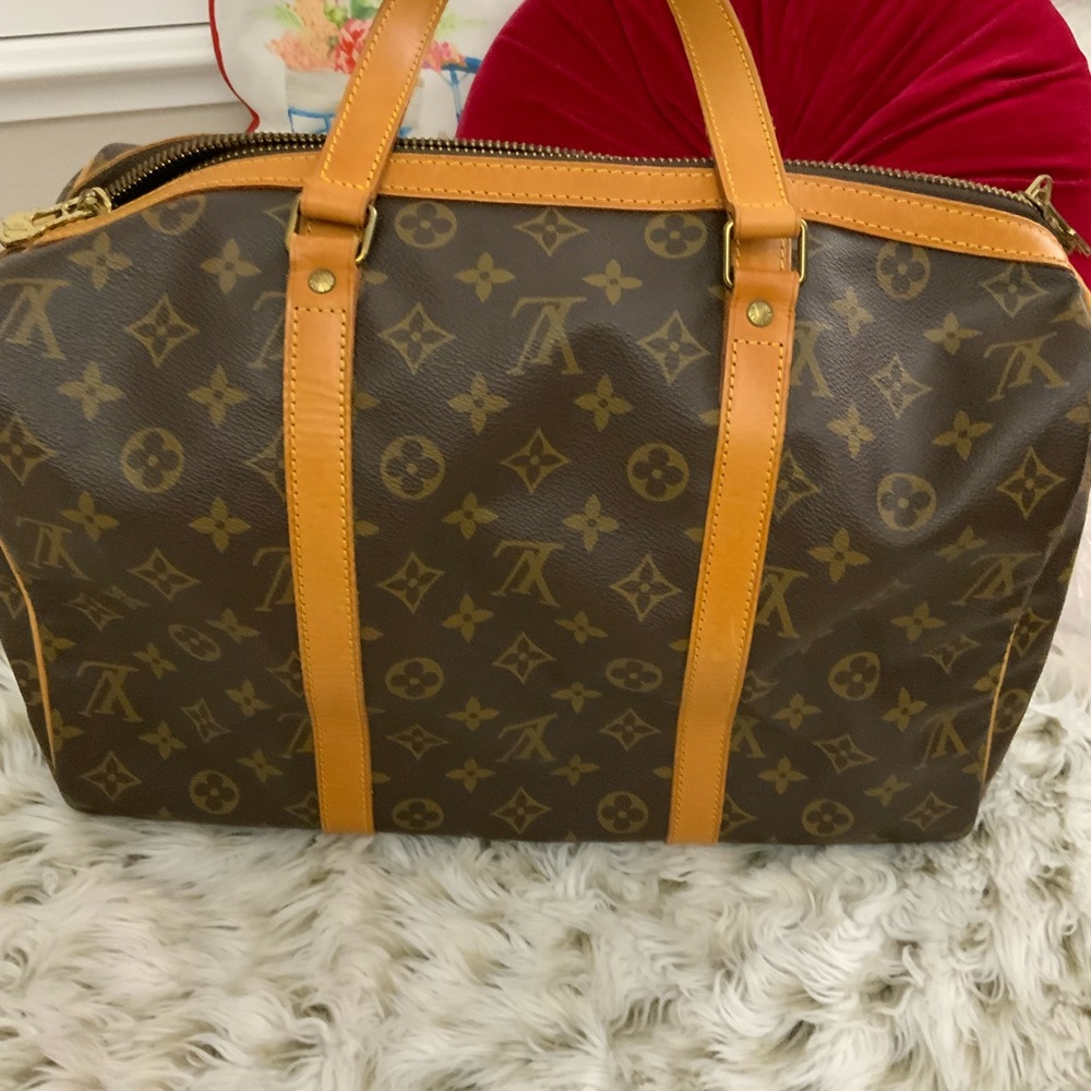LV Monogram SAC Souple 35_DDD